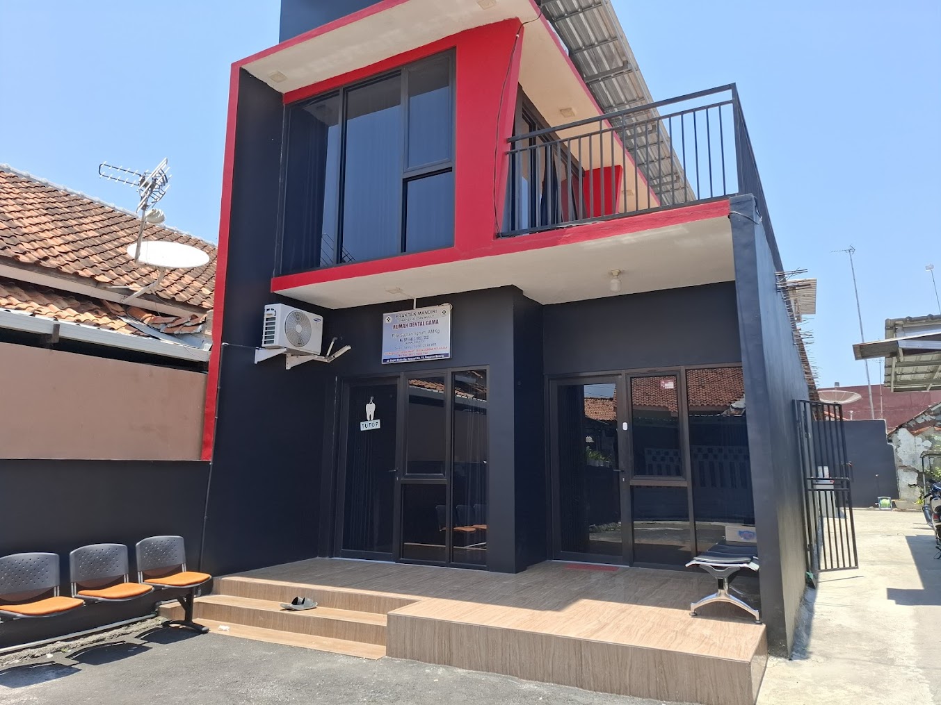 Gedung Klinik Dental Gama